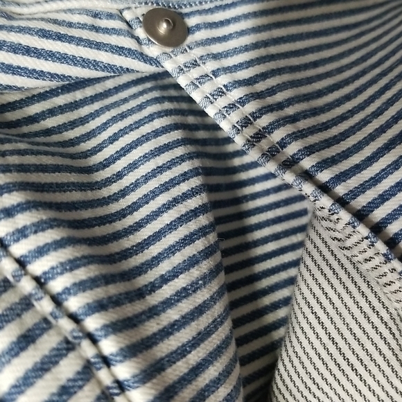 Madewell Blue and White Denim Zip Leg Size 28 - Picture 4 of 7